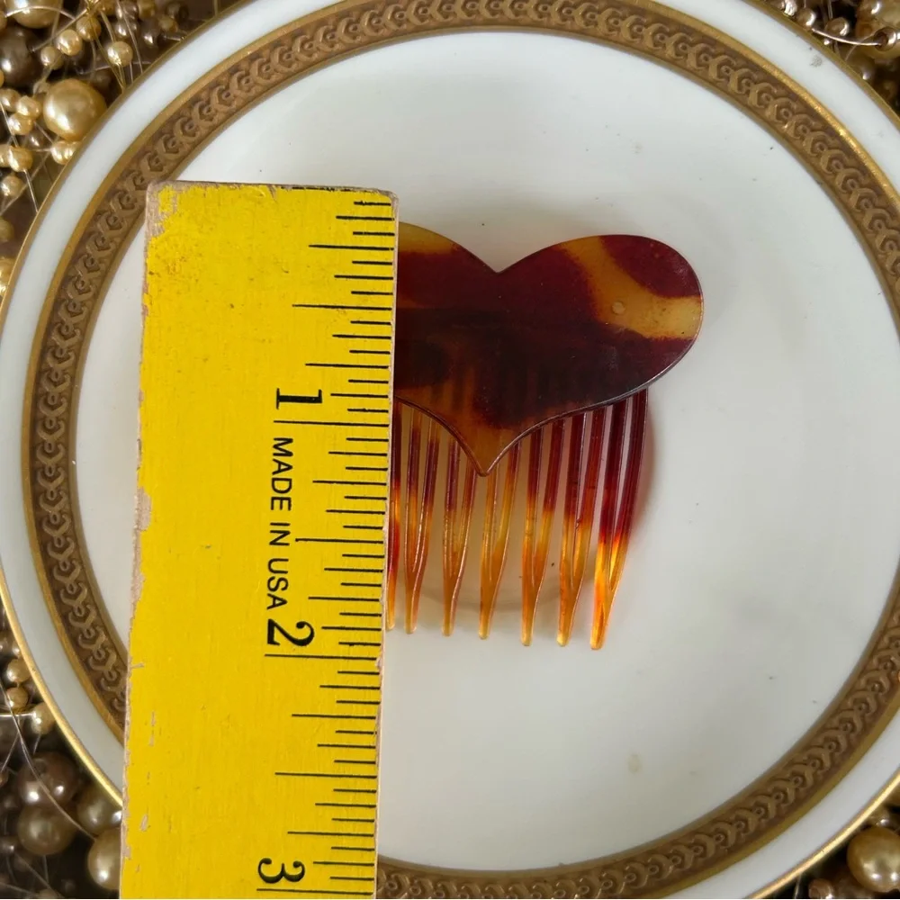 Vintage Heart-Shaped Tortoiseshell Hair Comb